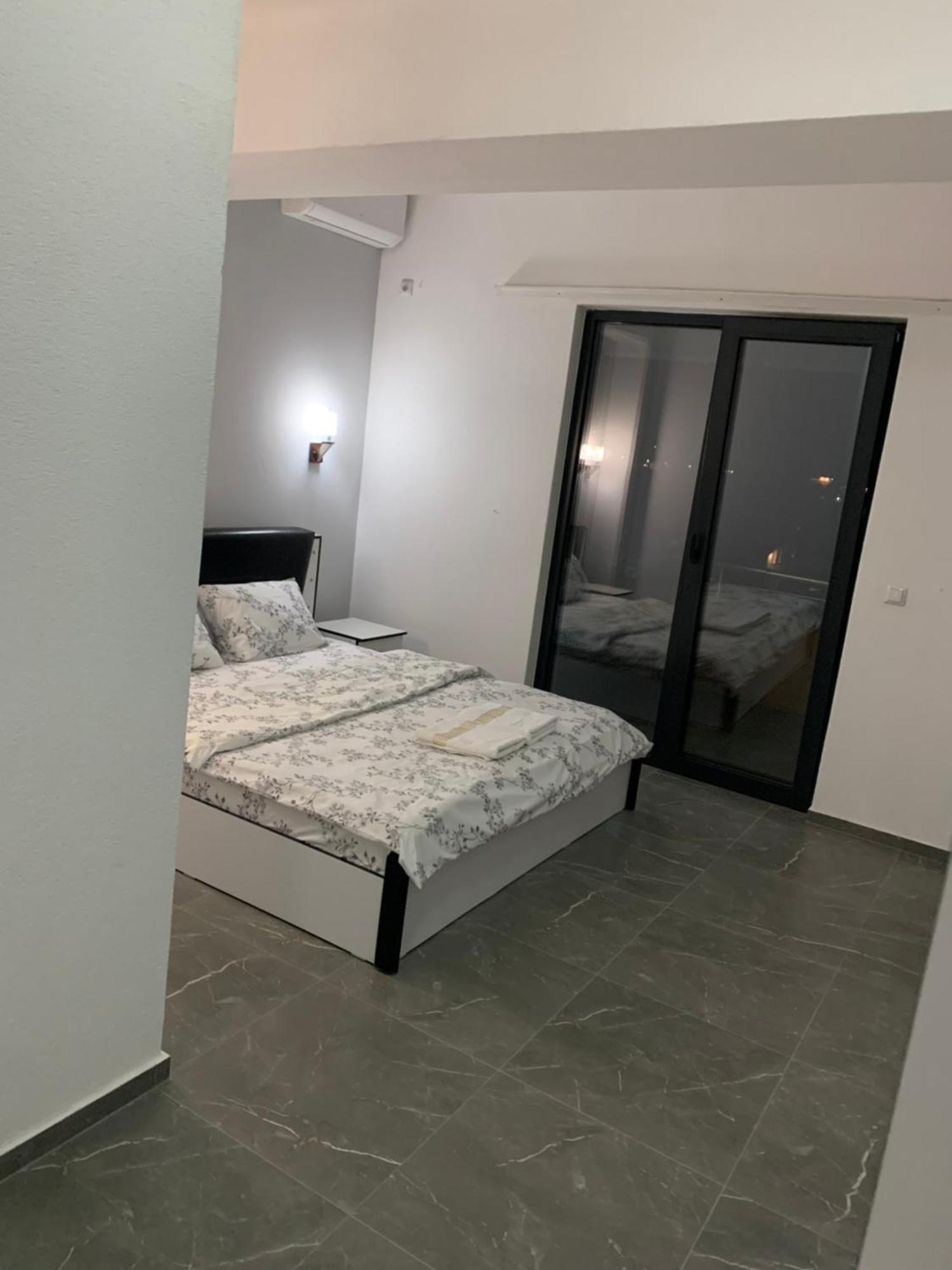 Hotel Albatros Prizren Eksteriør billede