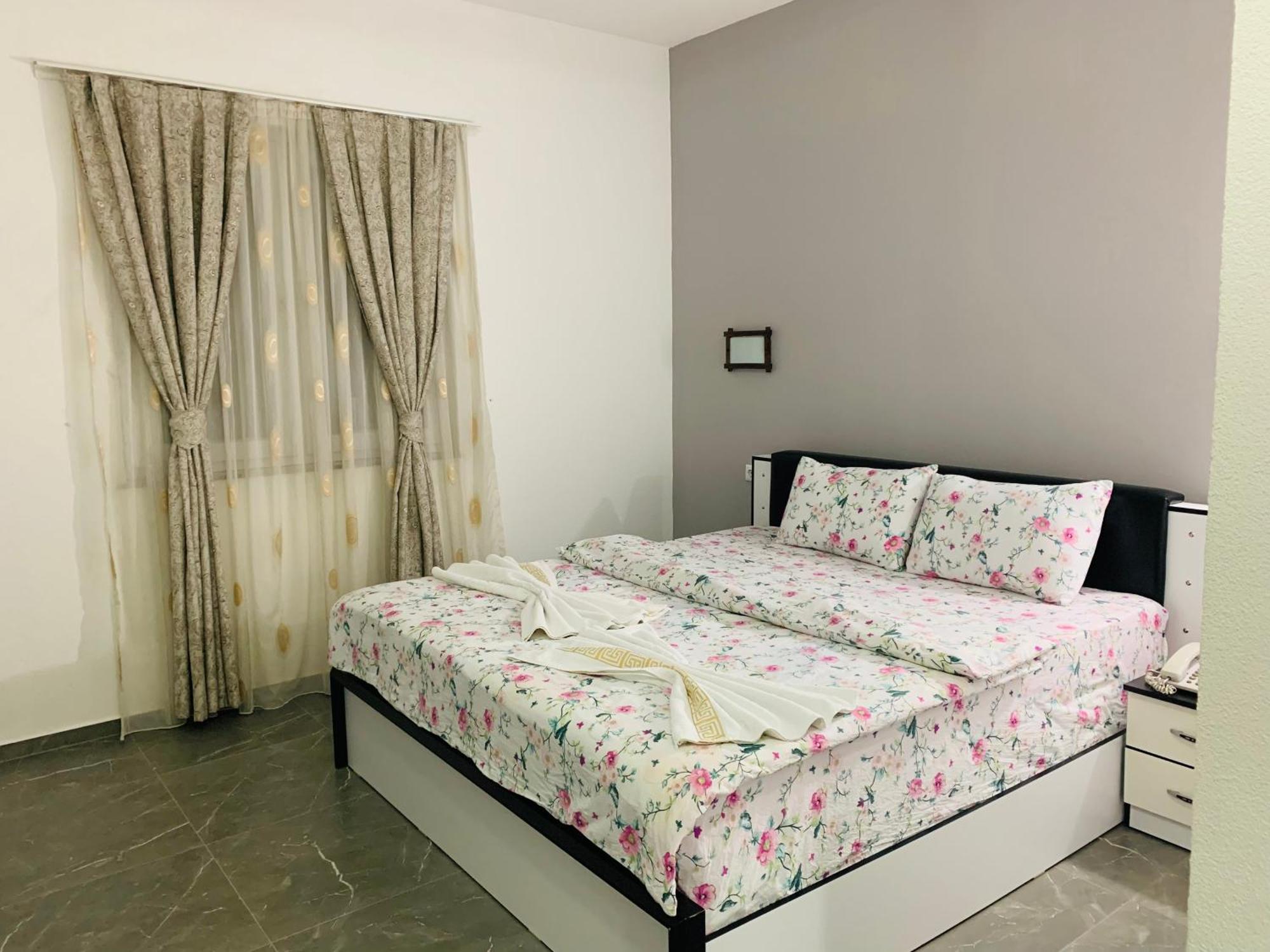 Hotel Albatros Prizren Eksteriør billede