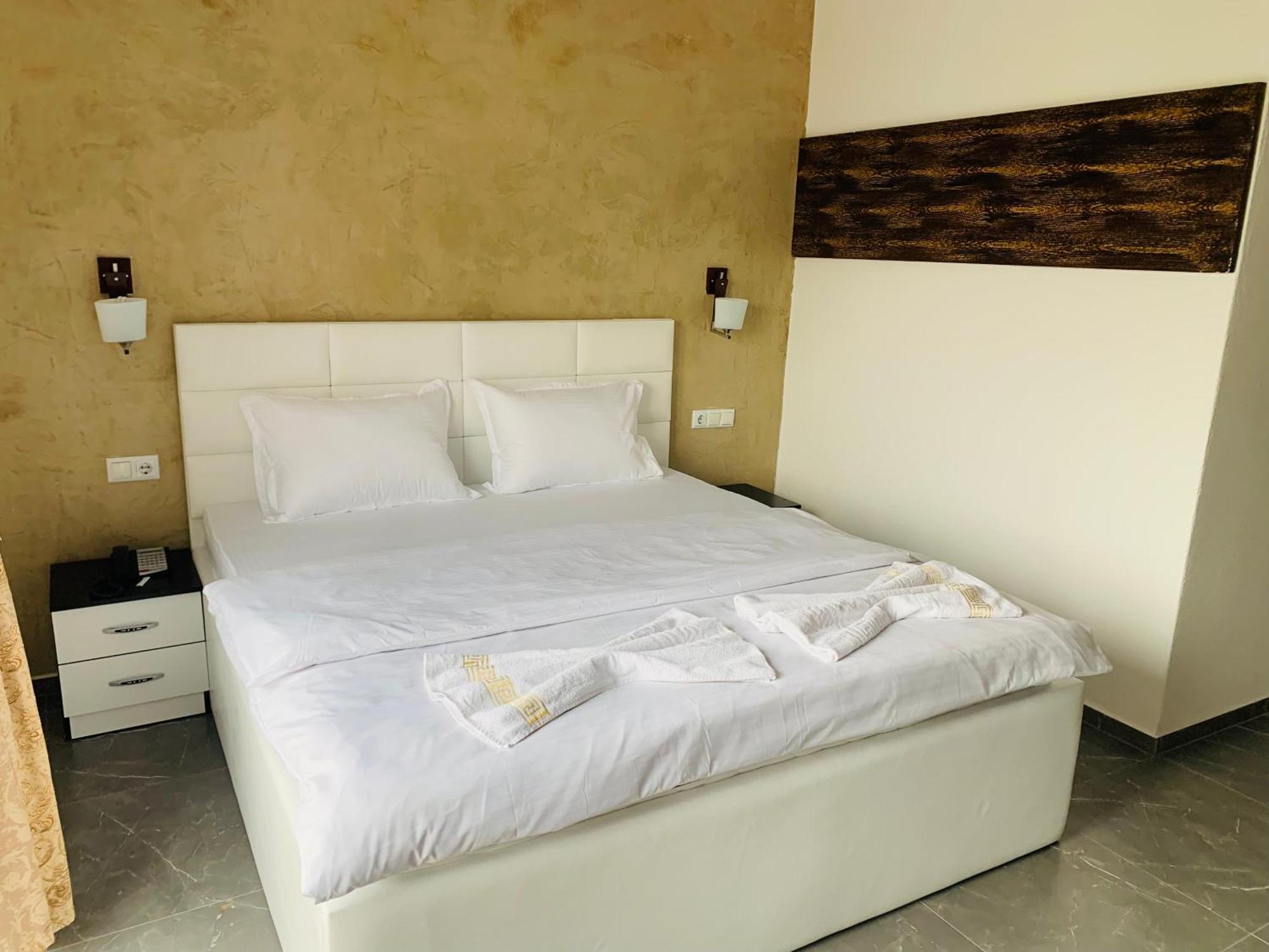 Hotel Albatros Prizren Eksteriør billede