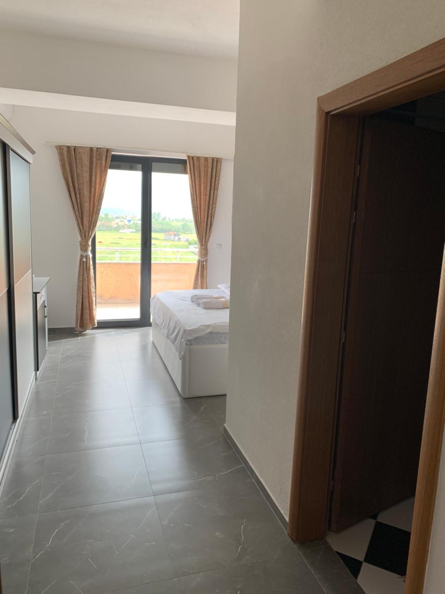 Hotel Albatros Prizren Eksteriør billede