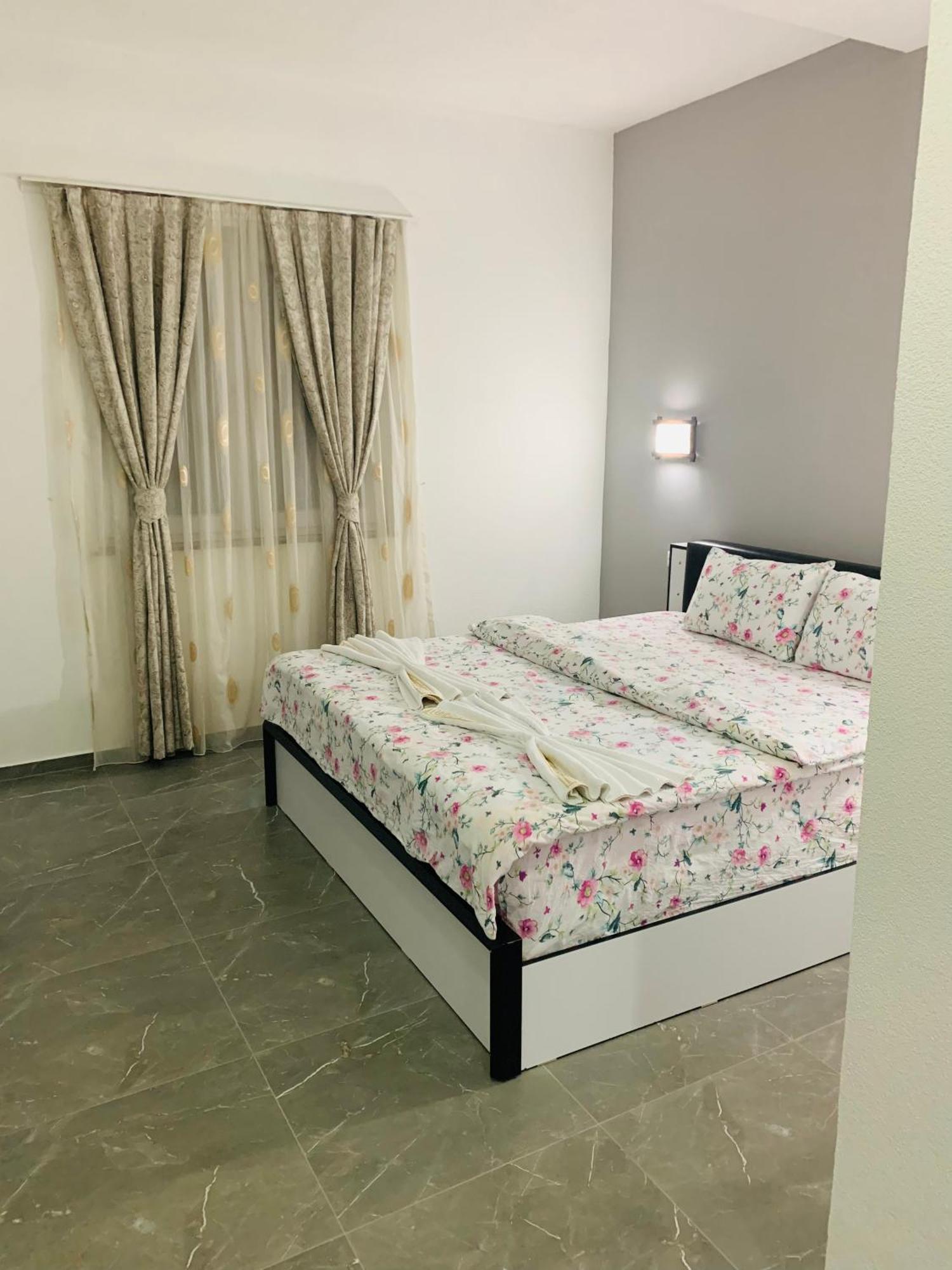 Hotel Albatros Prizren Eksteriør billede